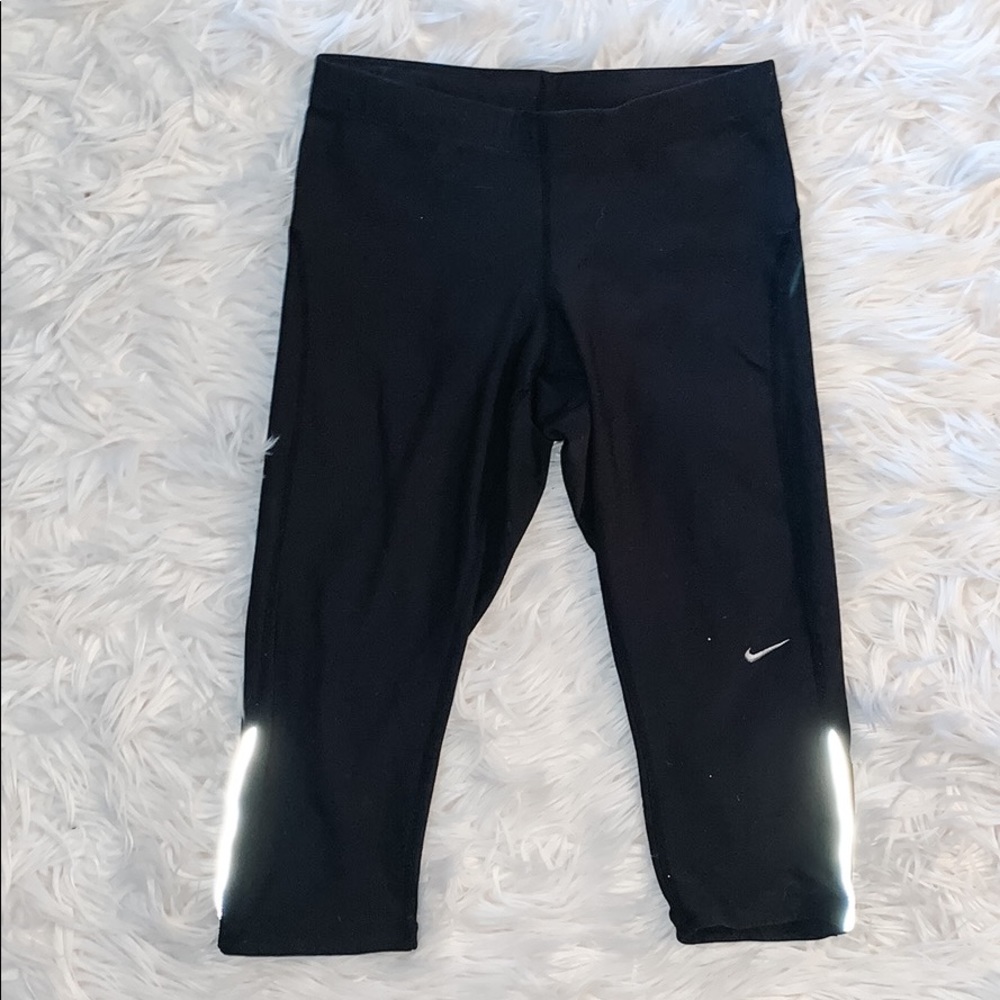 Women’s Nike Capri Workout Pants